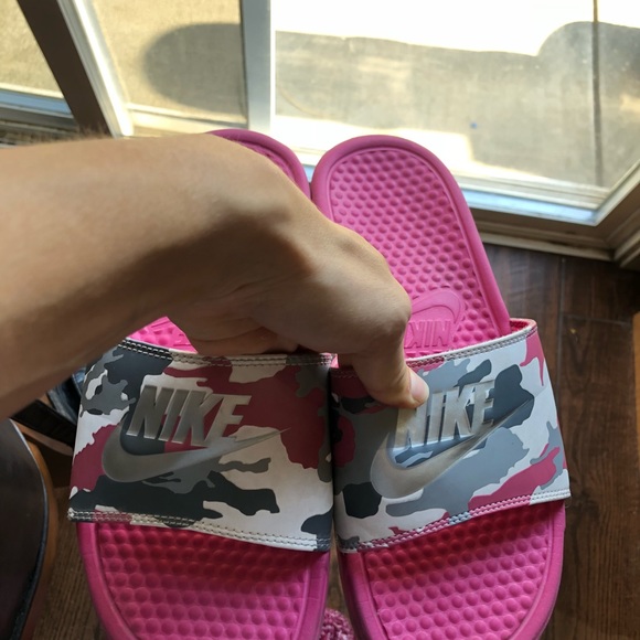 Nike Sandals - Picture 2 of 2